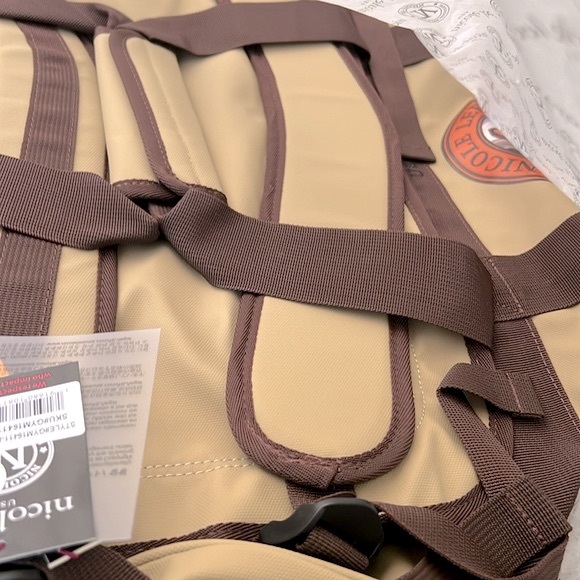 Nicole Lee-X Large Lightweight Duffle Bag-“Travel In Fashion”-NWT in orig. pkg - Picture 4 of 7